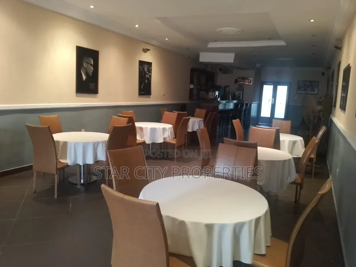 19 Rooms Hotel With Bar and Swimming Pool and Parking Space in Ikeja GRA
