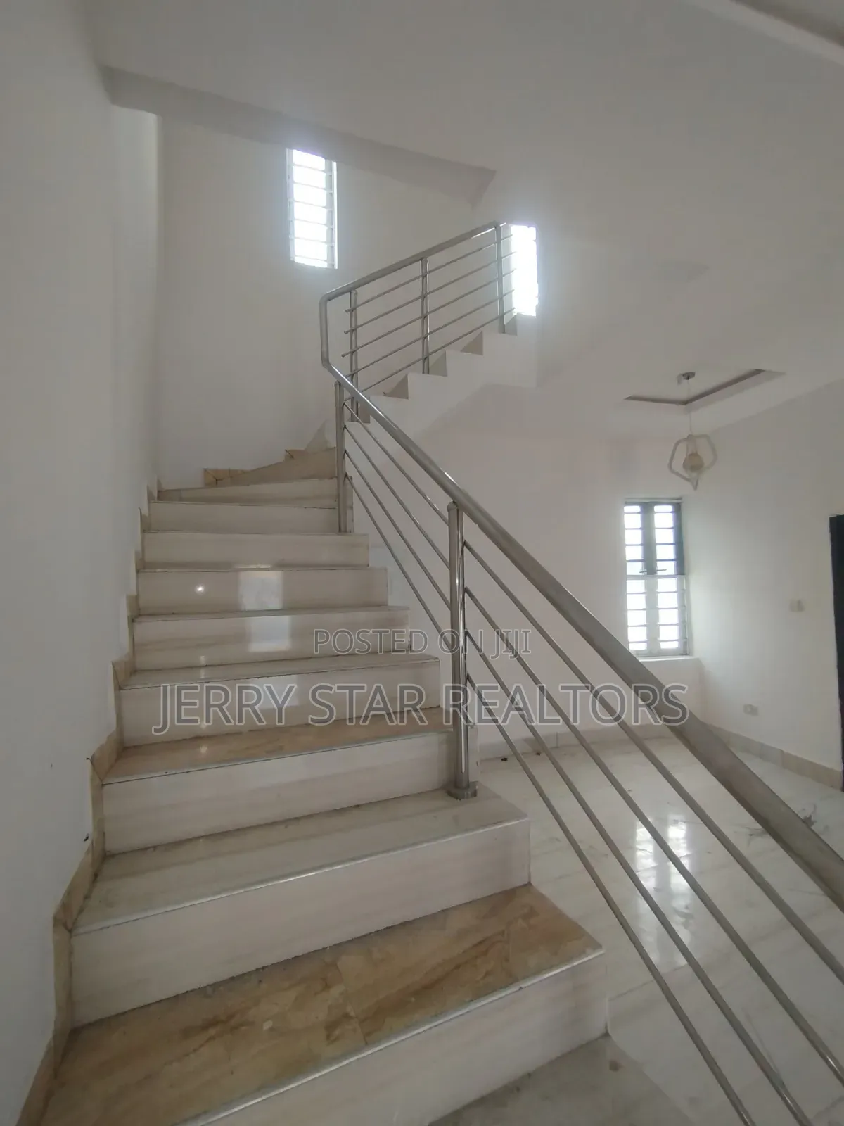 4bdrm Duplex in Thomas Estate for rent in Thomas Estate