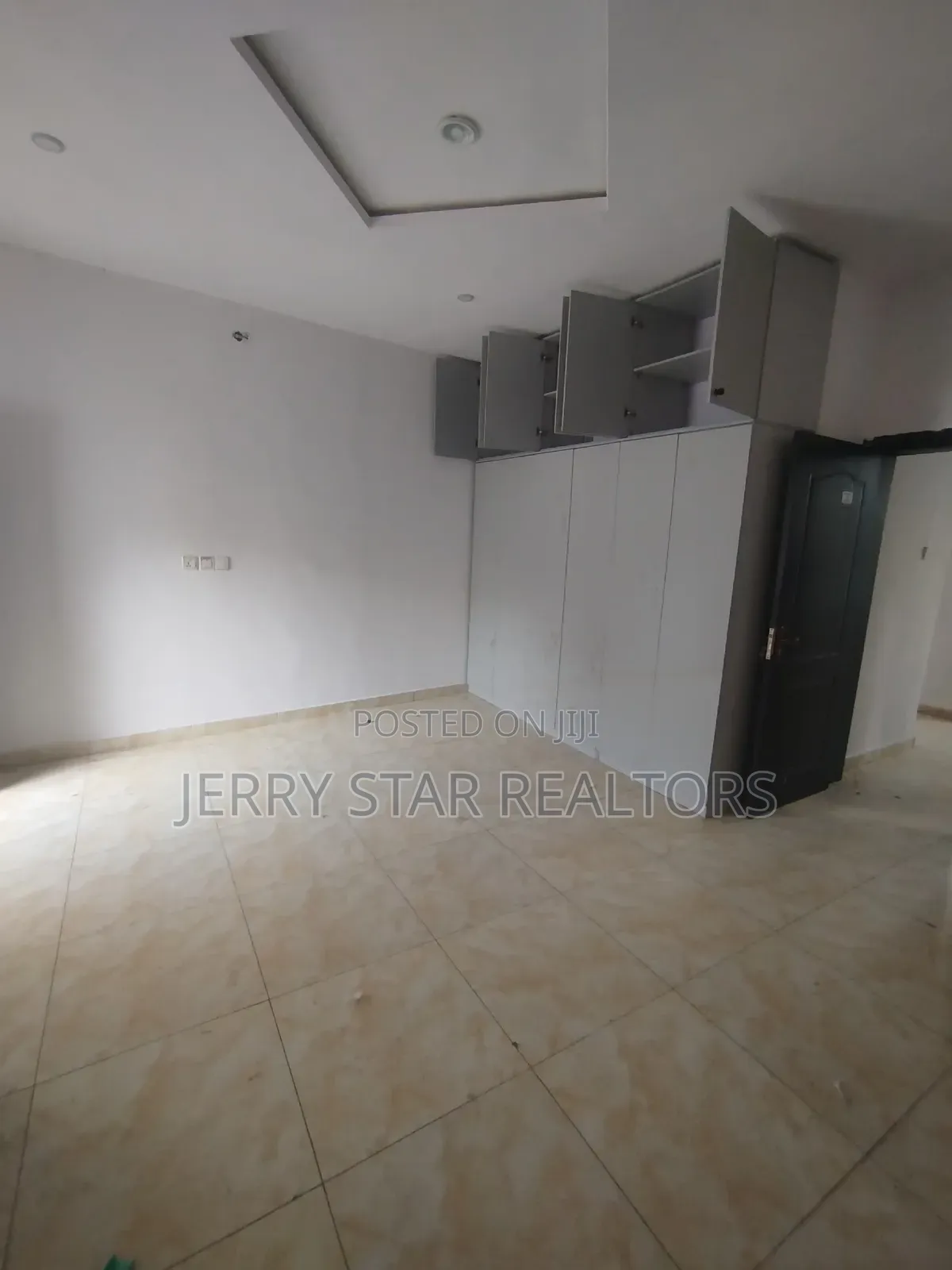 4bdrm Duplex in Thomas Estate for rent in Thomas Estate
