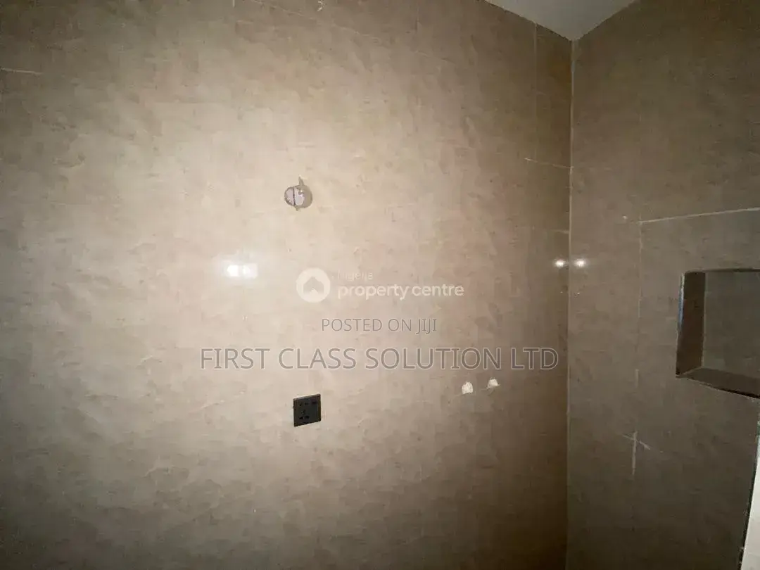 Furnished 3bdrm Apartment in Life Camp for sale in Life Camp