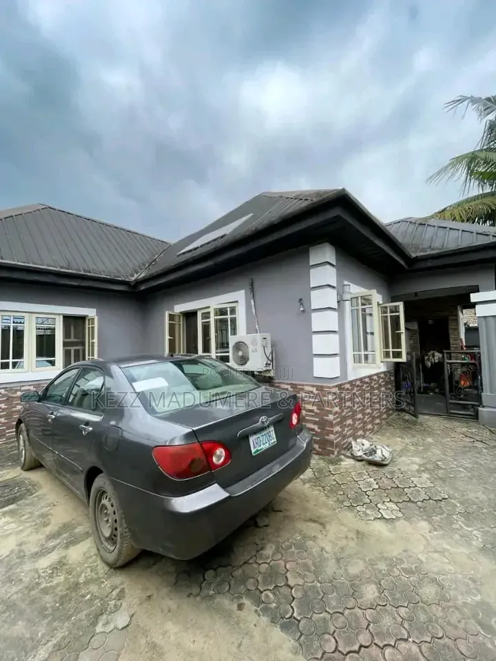 3bdrm Bungalow in Rukpokwu Eneka Road for sale in Rukpokwu