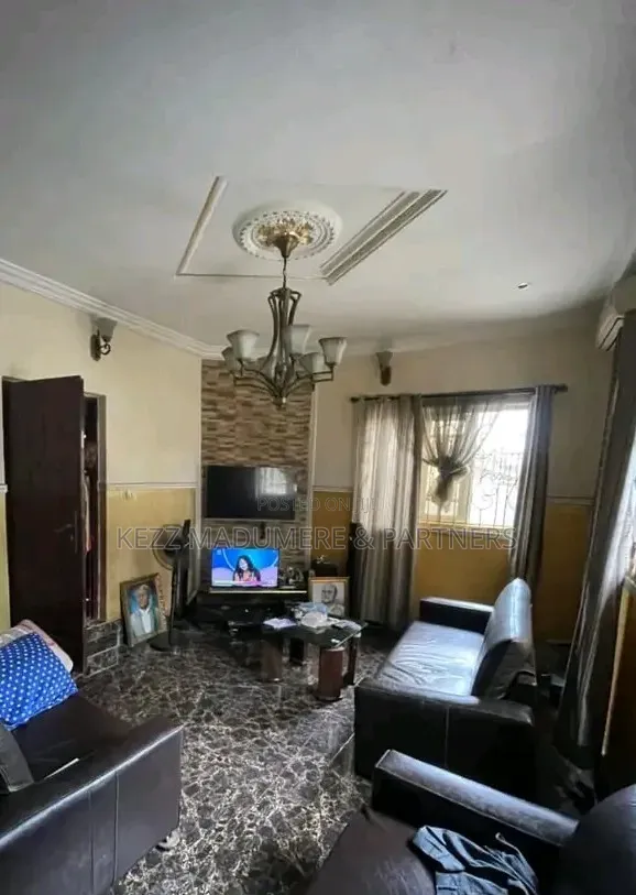 3bdrm Bungalow in Rukpokwu Eneka Road for sale in Rukpokwu