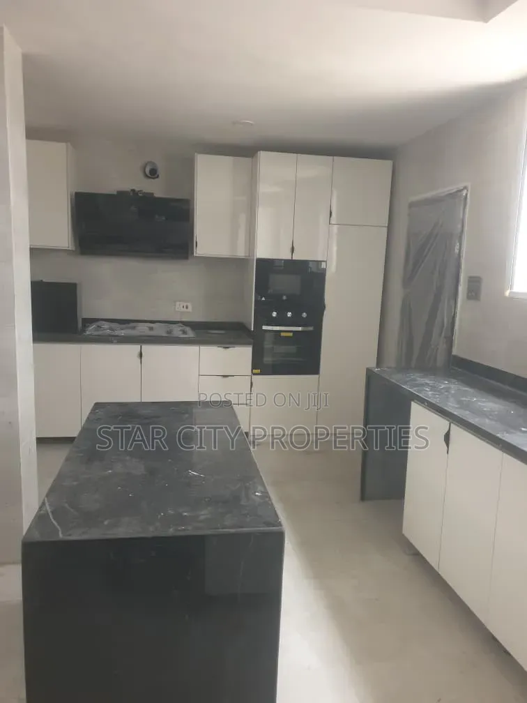 3bdrm Apartment in Ogudu Gra Lagos for sale in Ogudu GRA