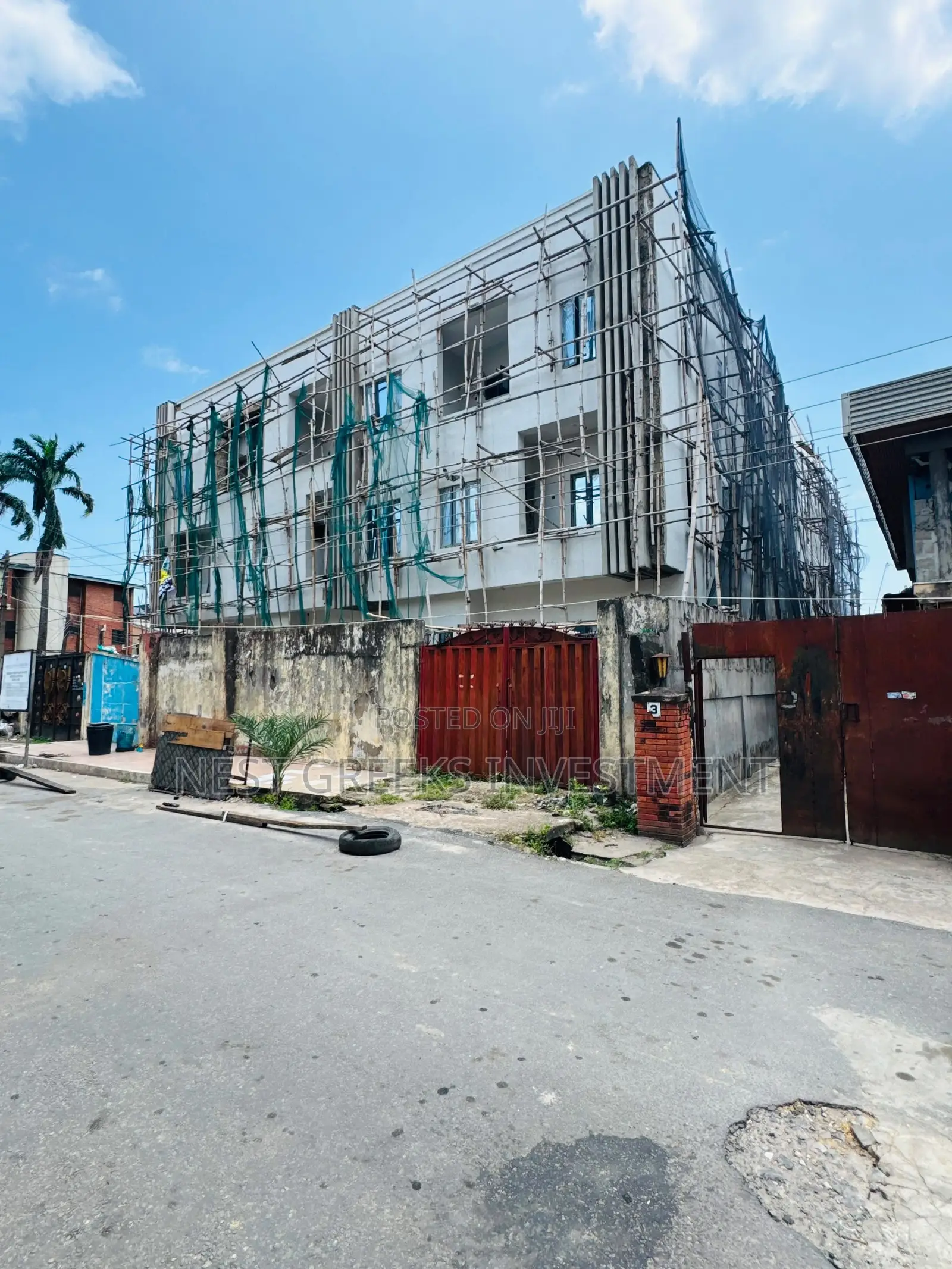 4bdrm Duplex in Surulere for sale in Surulere