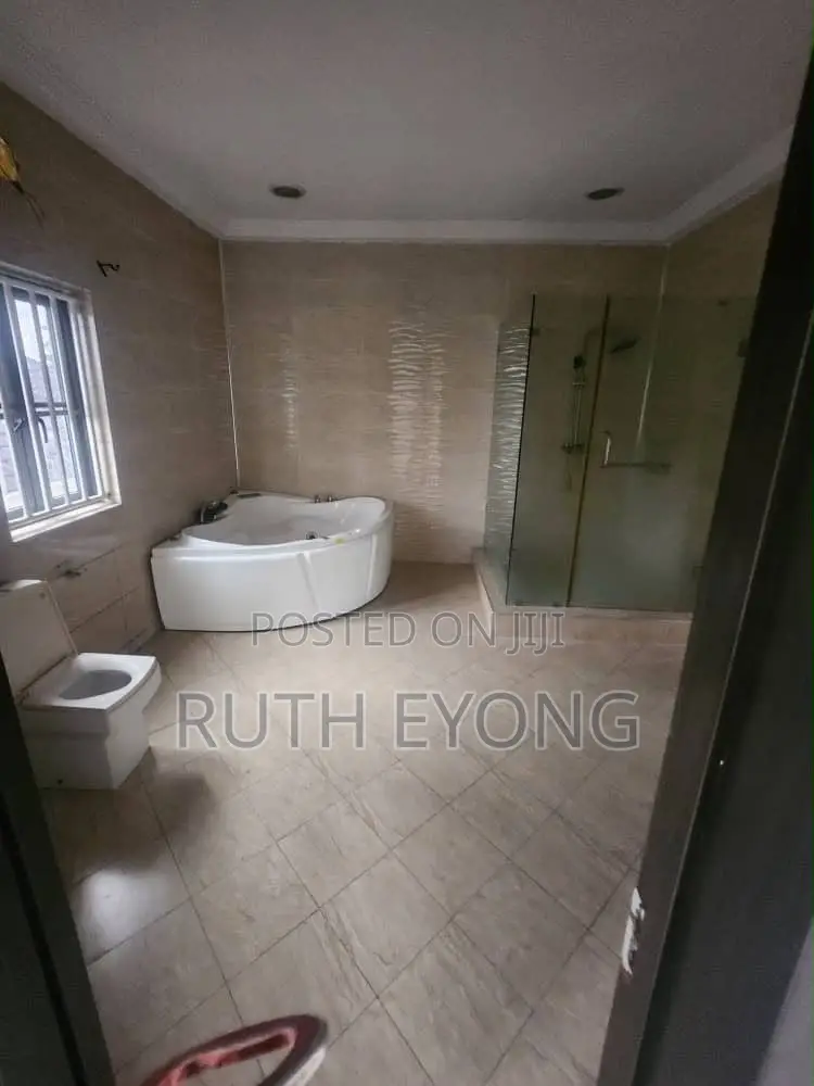 5bdrm House in Lekki Phase 1 Proper for rent in Lekki Phase 1