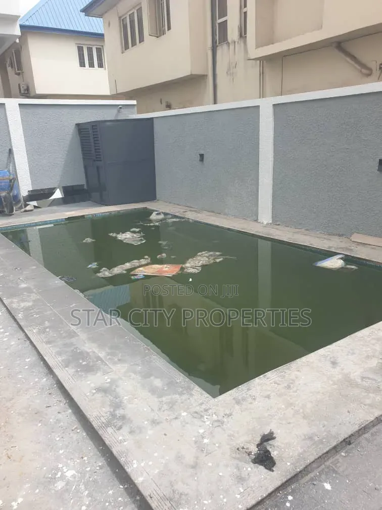 7bdrm Duplex in Magodo Gra for sale in Magodo Isheri
