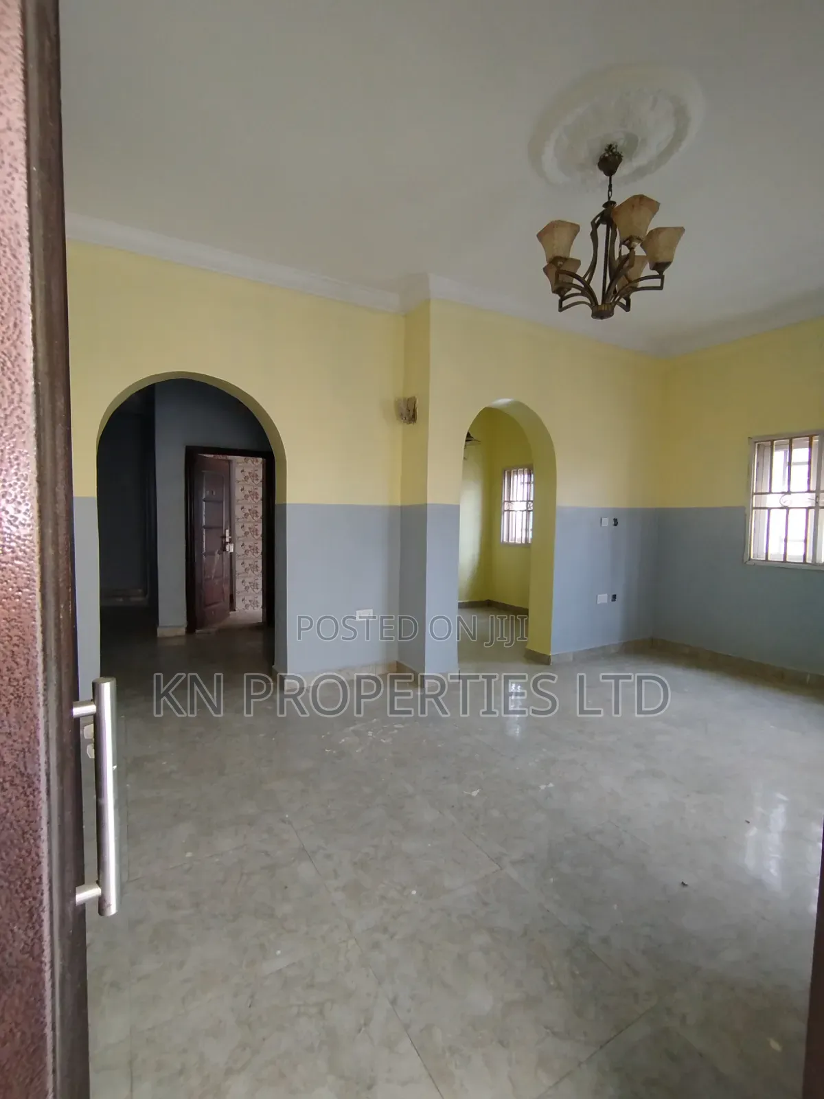 3bdrm Duplex in Airport Road, Sabon Lugbe for rent in Sabon Lugbe