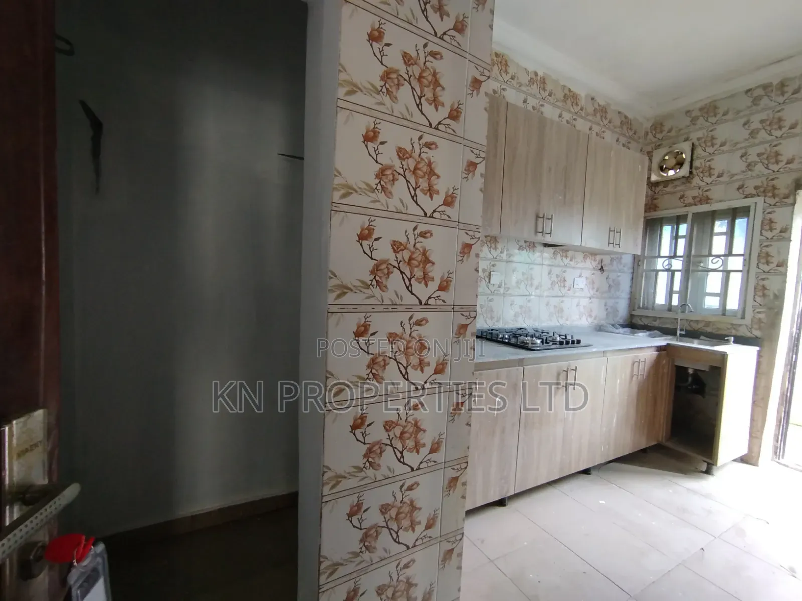 3bdrm Duplex in Airport Road, Sabon Lugbe for rent in Sabon Lugbe