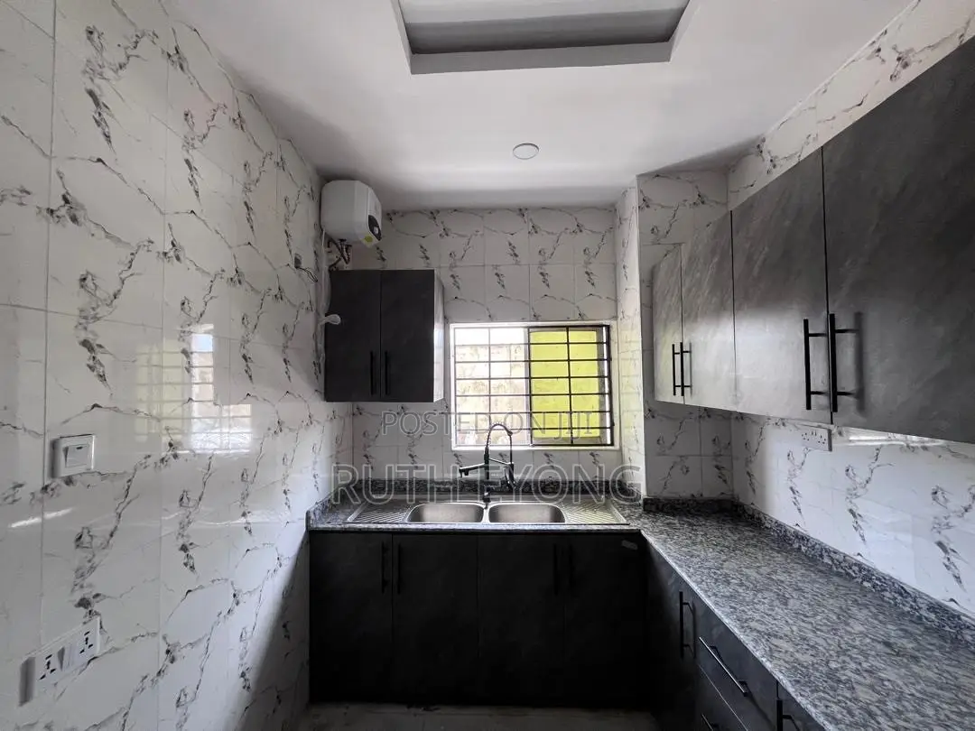 3bdrm Apartment in Chevron Drive Lekki for sale in Chevron