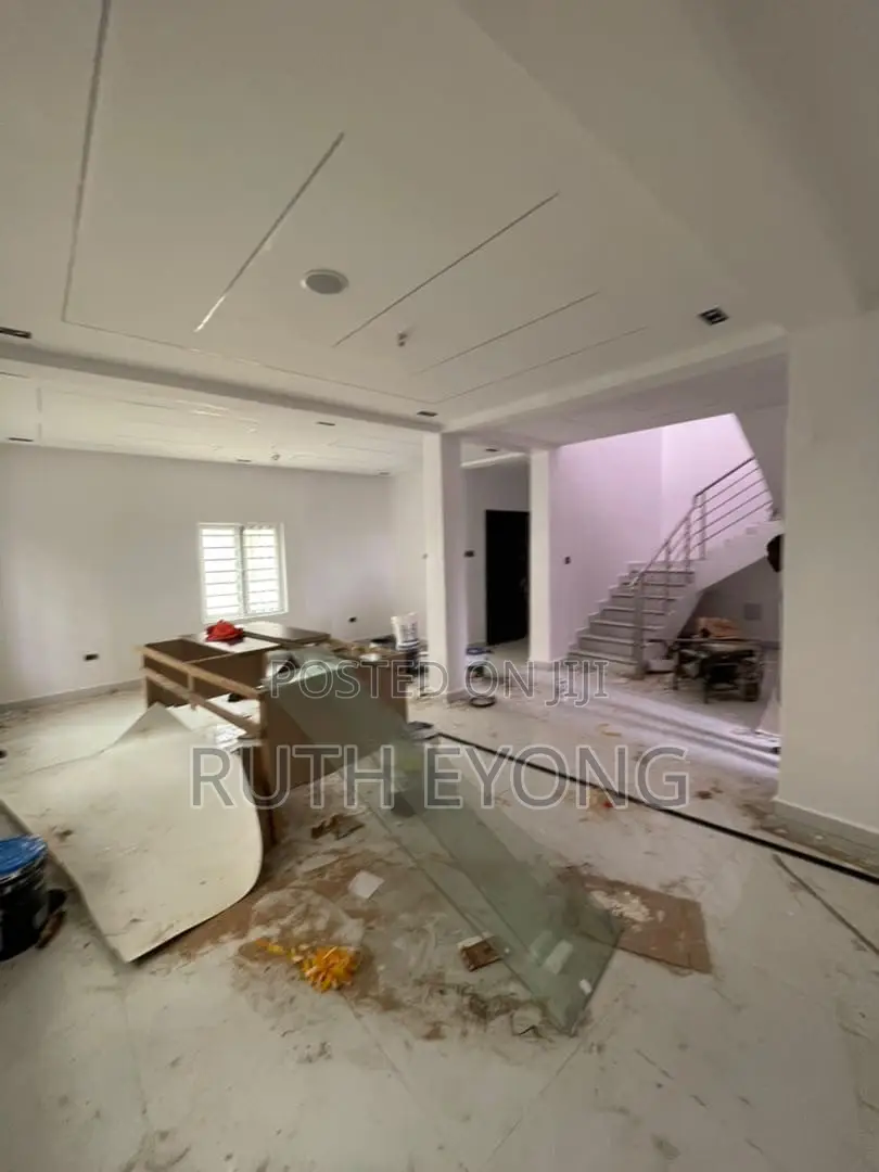 3bdrm Duplex in Off Nike Art Gallery, Lekki Phase 1 for rent in Lekki Phase 1