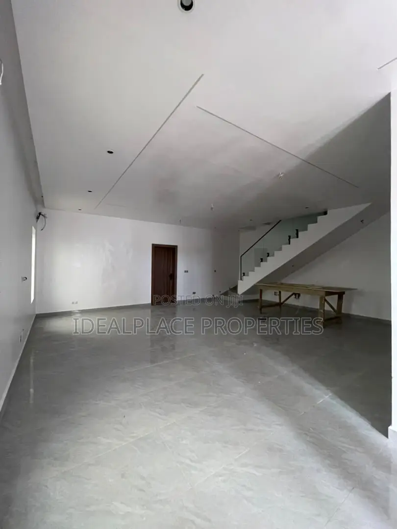 4bdrm Duplex in Ajah for sale in Ajah