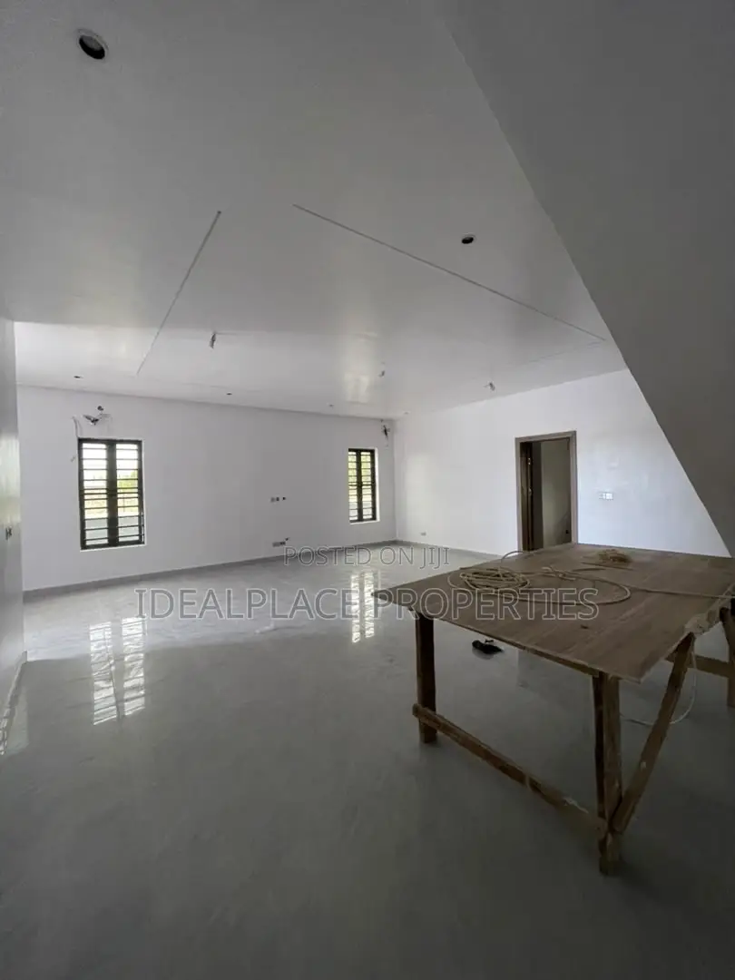 4bdrm Duplex in Ajah for sale in Ajah