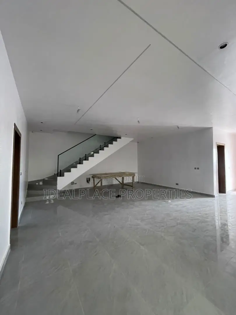 4bdrm Duplex in Ajah for sale in Ajah