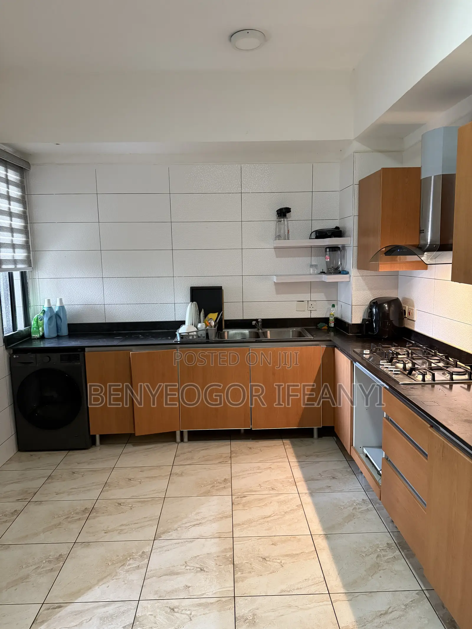 3bdrm Apartment in Ikate-Elegushi for sale in Ikate-Elegushi
