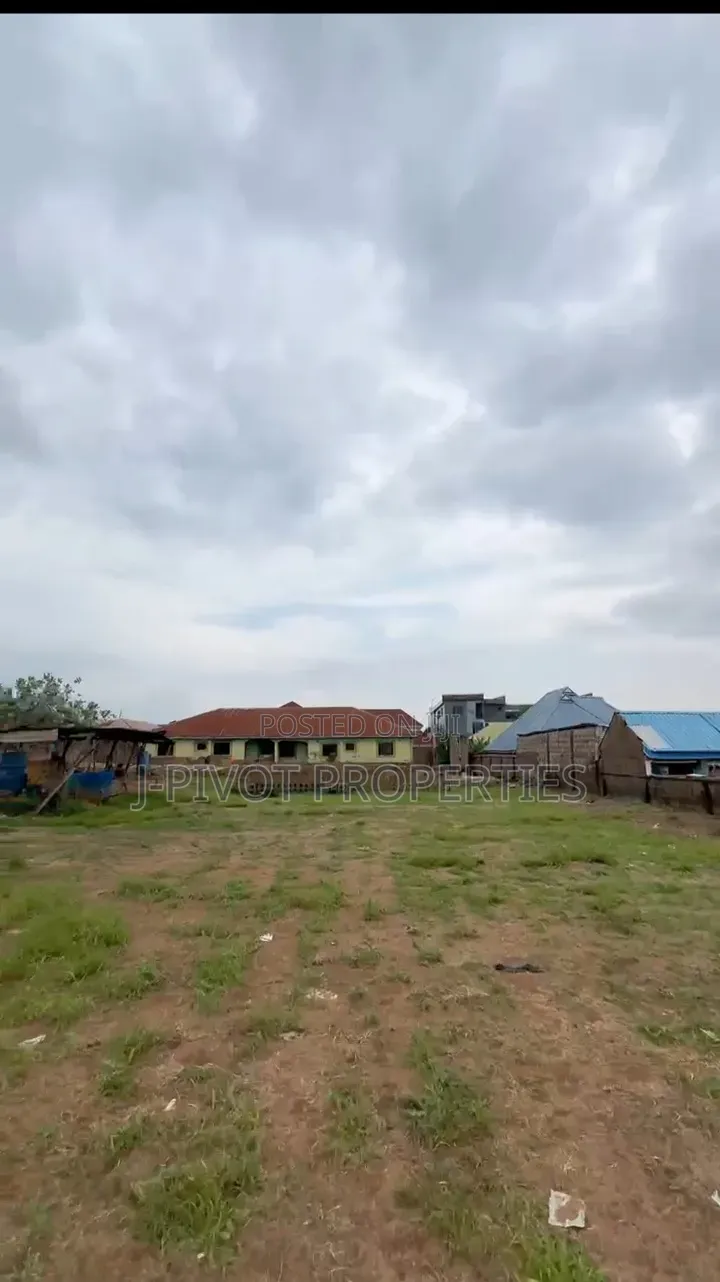 4 Plots of Mix-Use Land Facing the Main University Road Tanke,ilorin in Ilorin South