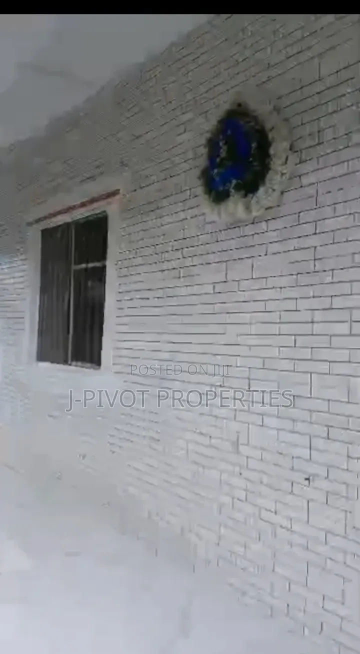 Luxury 11-Unit Self-Contained Hotel — Oyun,tipper Garage,ilorin in Moro