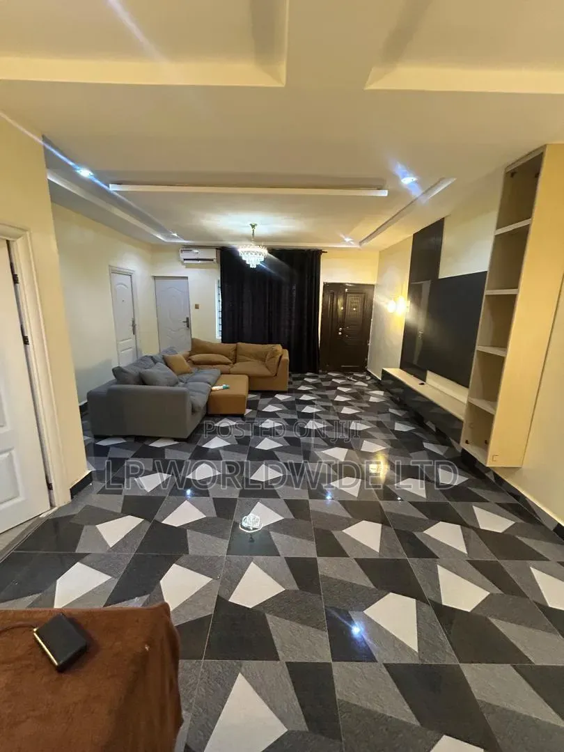 3bdrm Block of Flats in Sabon Lugbe for sale in Sabon Lugbe