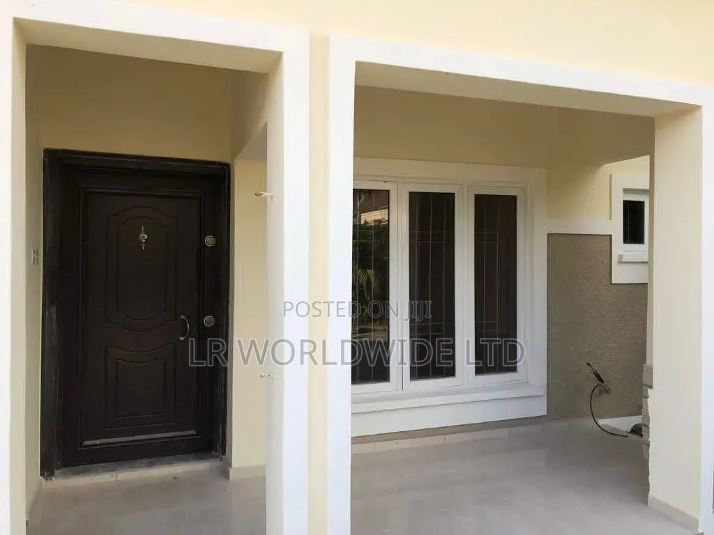 4bdrm Bungalow in Sabon Lugbe for sale in Sabon Lugbe