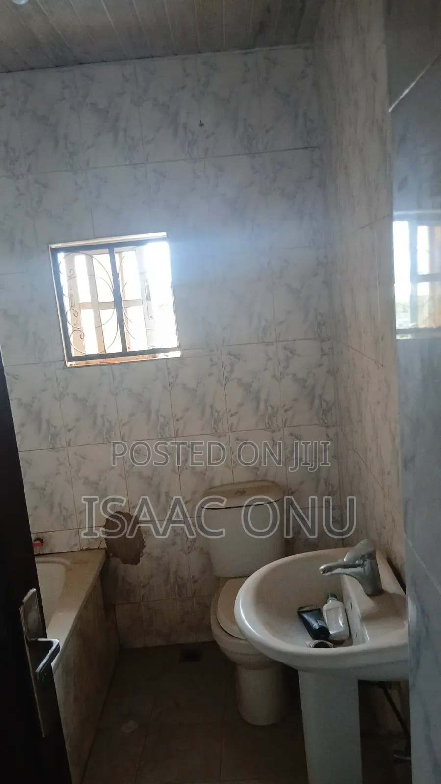 2bdrm Apartment in Apo Mechanic Estate, Central Business District in Central Business District