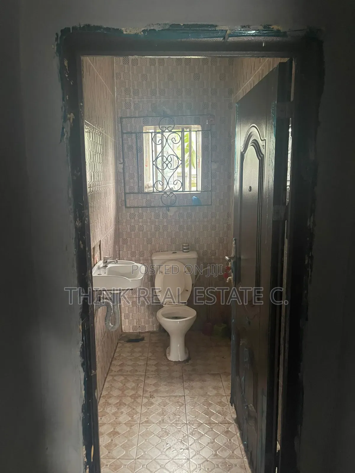 1bdrm Room & Parlour in Upper Mission, Benin City for rent in Benin City