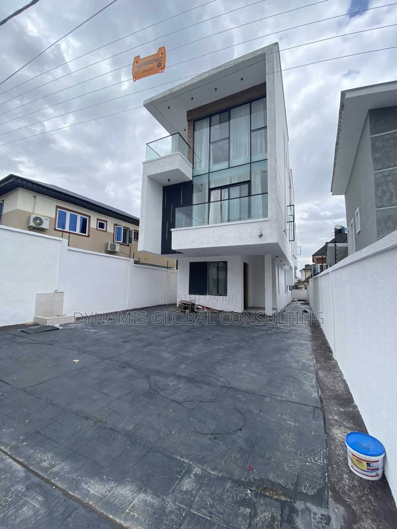Furnished 5bdrm Duplex in Magodo Phase 1 Gra for sale in Magodo Isheri