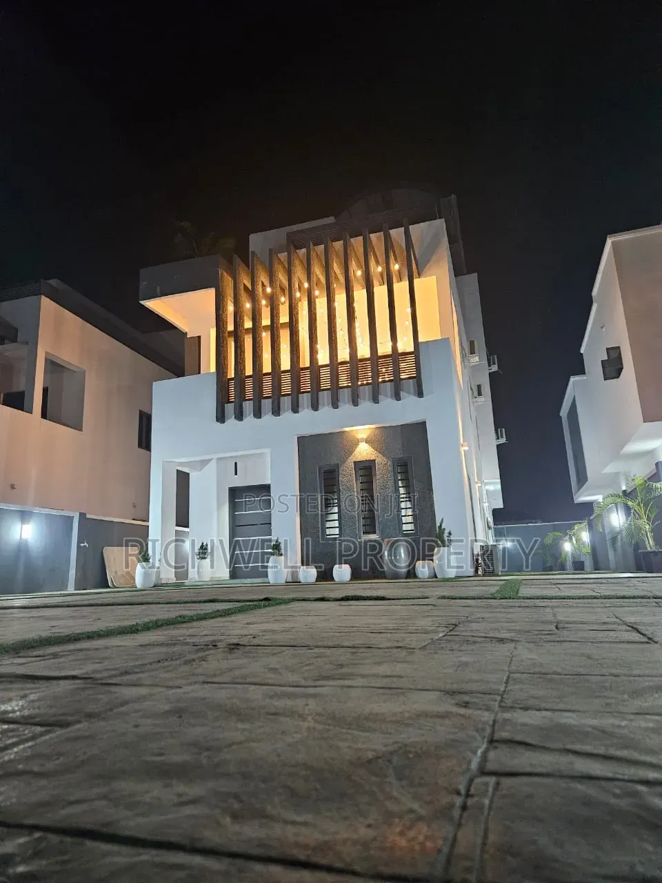 5bdrm Duplex in Aerodrome Estate, Samonda for sale in Samonda