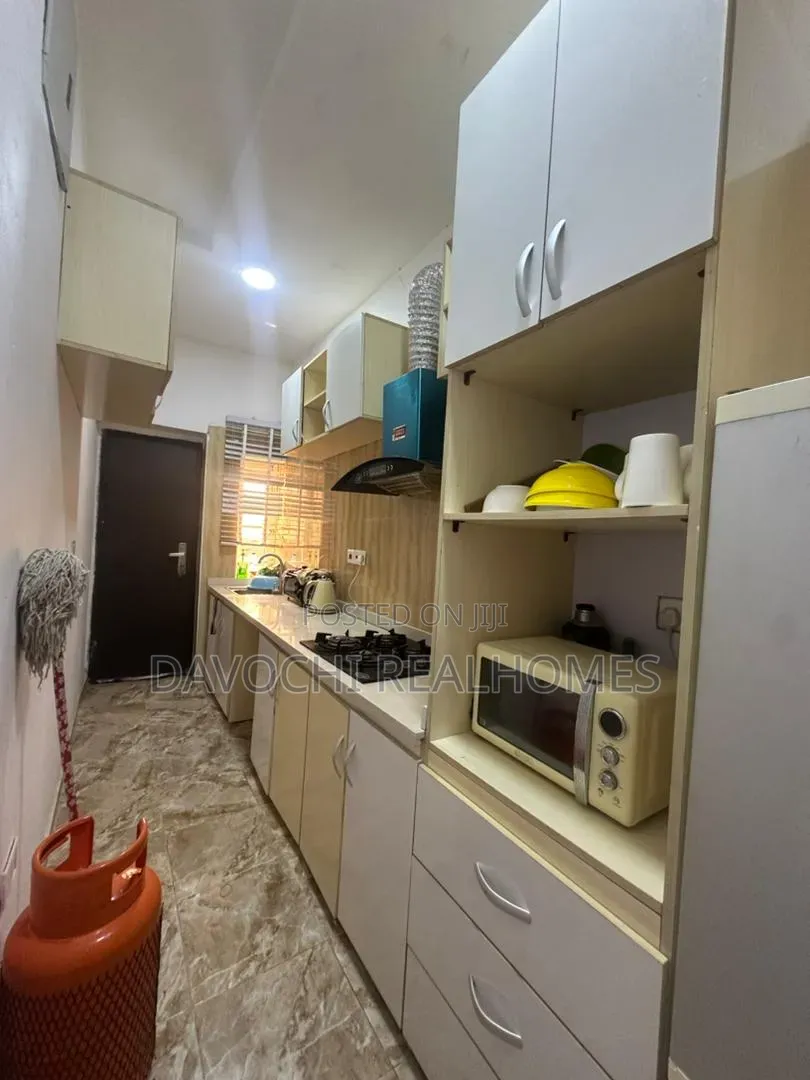 Furnished 3bdrm Duplex in Ikota for sale in Ikota