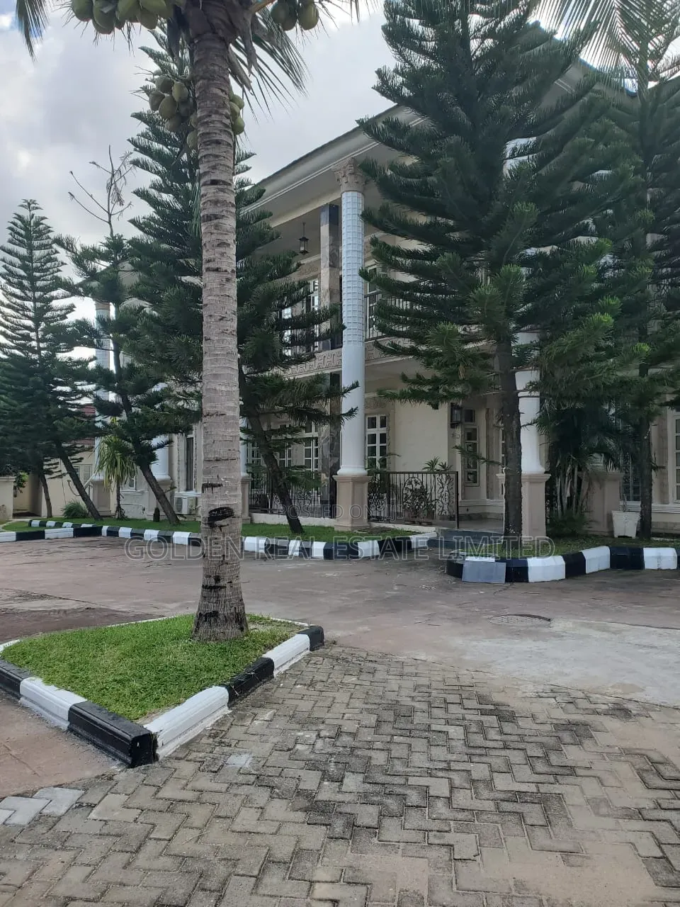8bdrm Duplex in Katampe Extension for rent in Katampe Extension