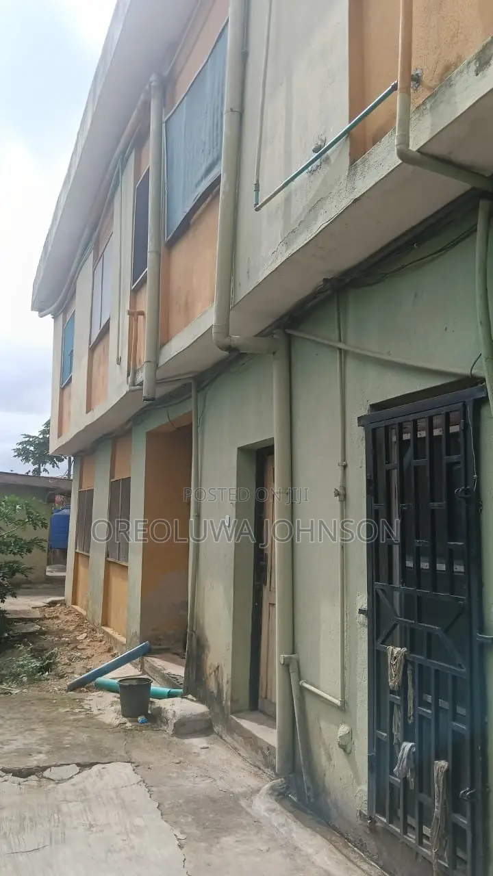 3bdrm Block of Flats in Unity Estate, Egbeda / Egbeda for sale in Egbeda / Egbeda