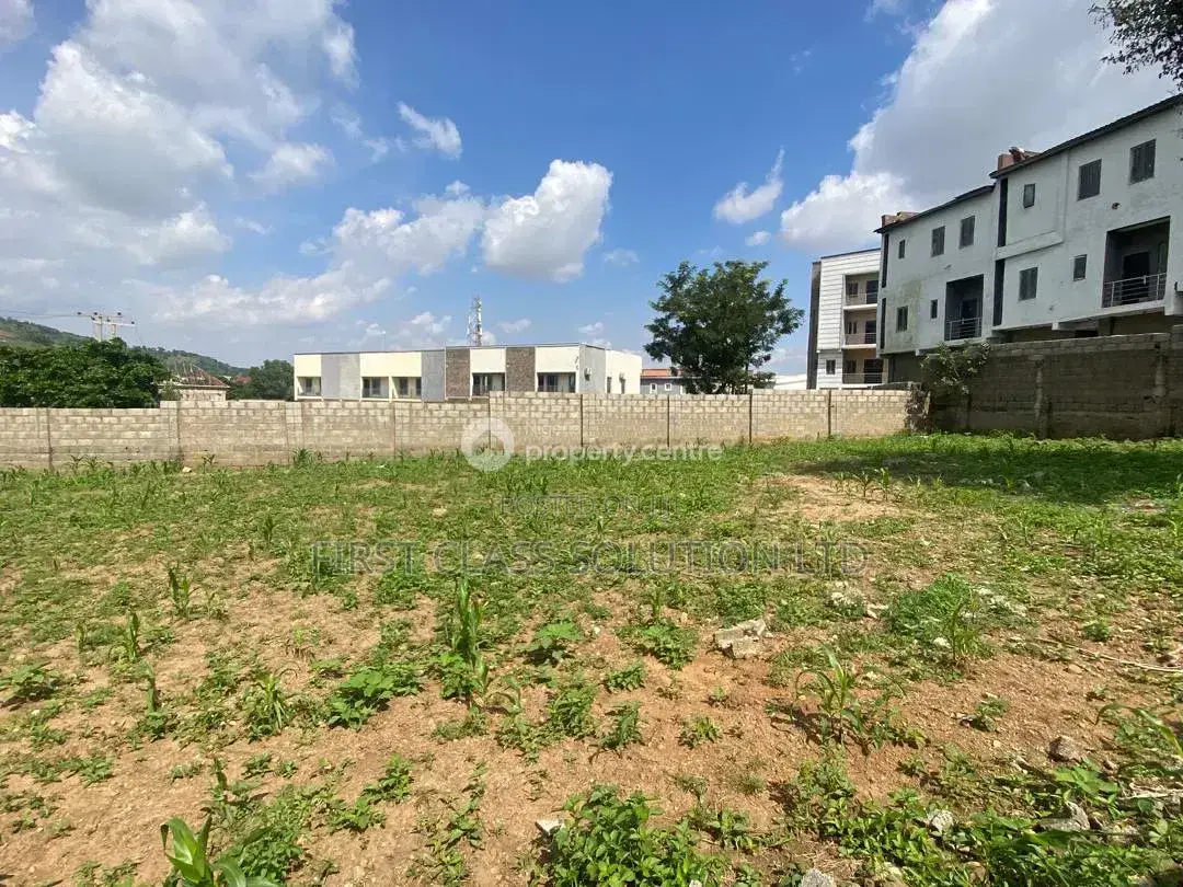 900 SQM Residential Land in Life Camp