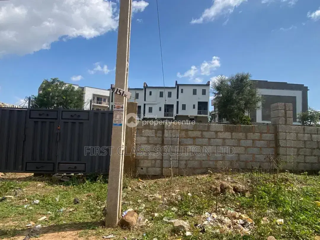 900 SQM Residential Land in Life Camp