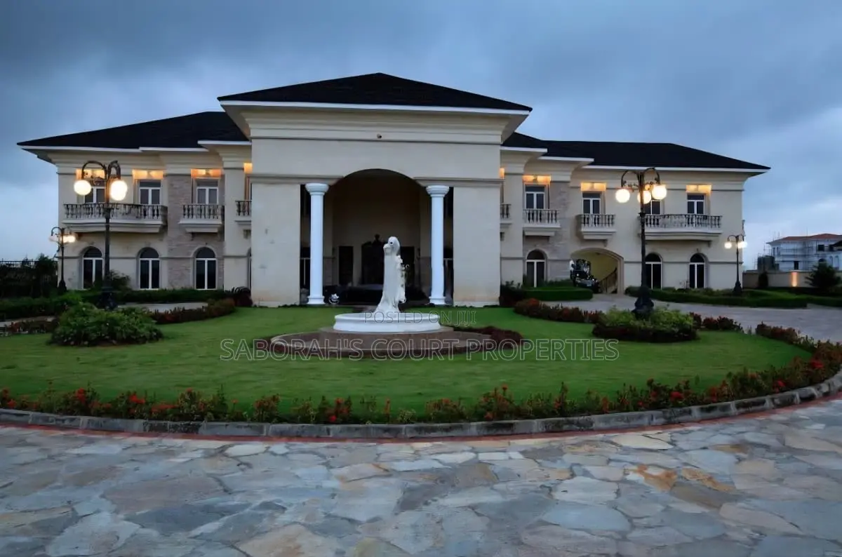 7bdrm Mansion in Banana Island for sale in Banana Island