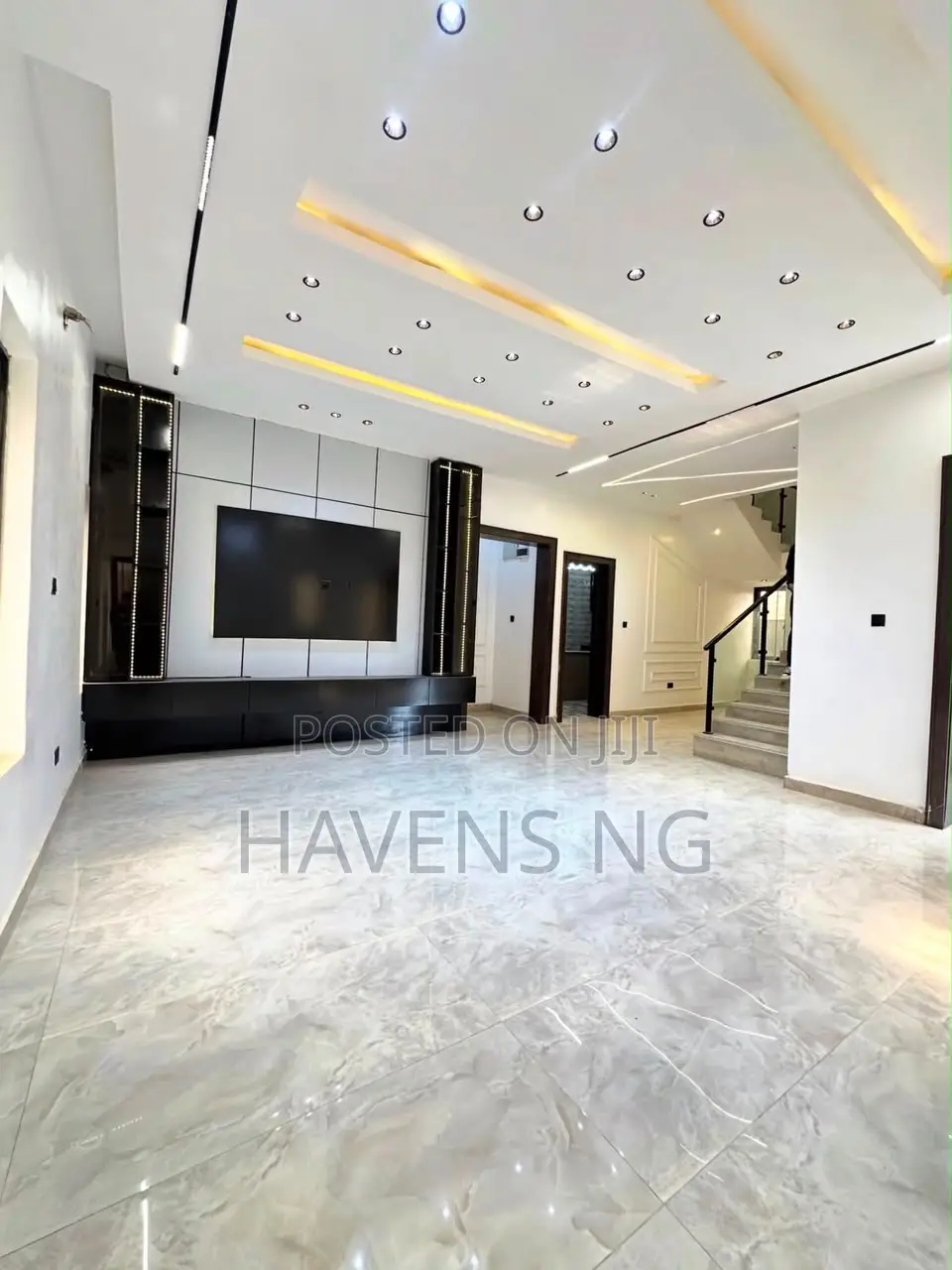 4bdrm Duplex in Gaduwa for sale in Gaduwa