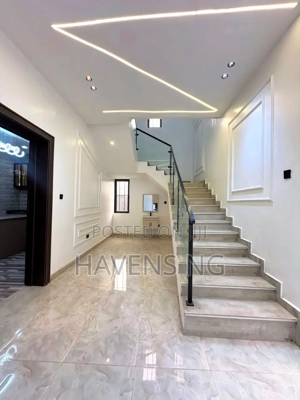 4bdrm Duplex in Gaduwa for sale in Gaduwa