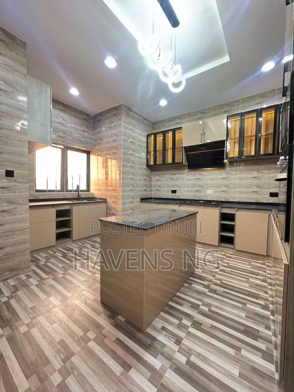 4bdrm Duplex in Gaduwa for sale in Gaduwa