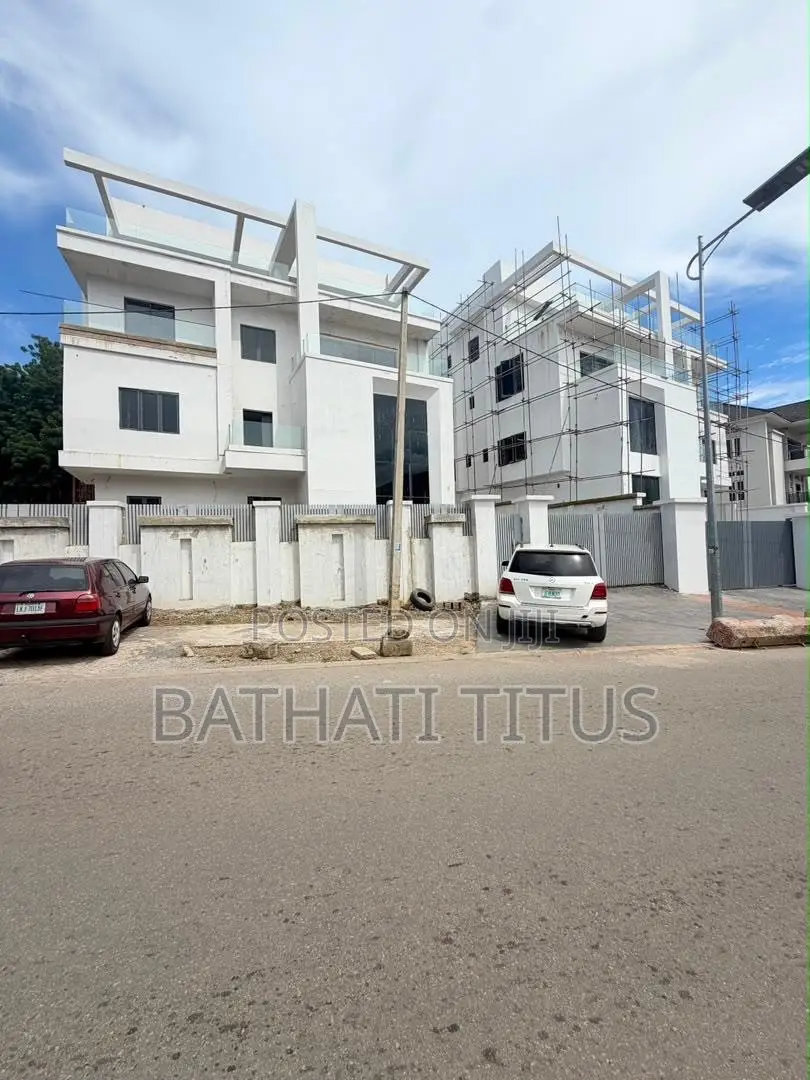 5bdrm Duplex in Asokoro for sale in Asokoro