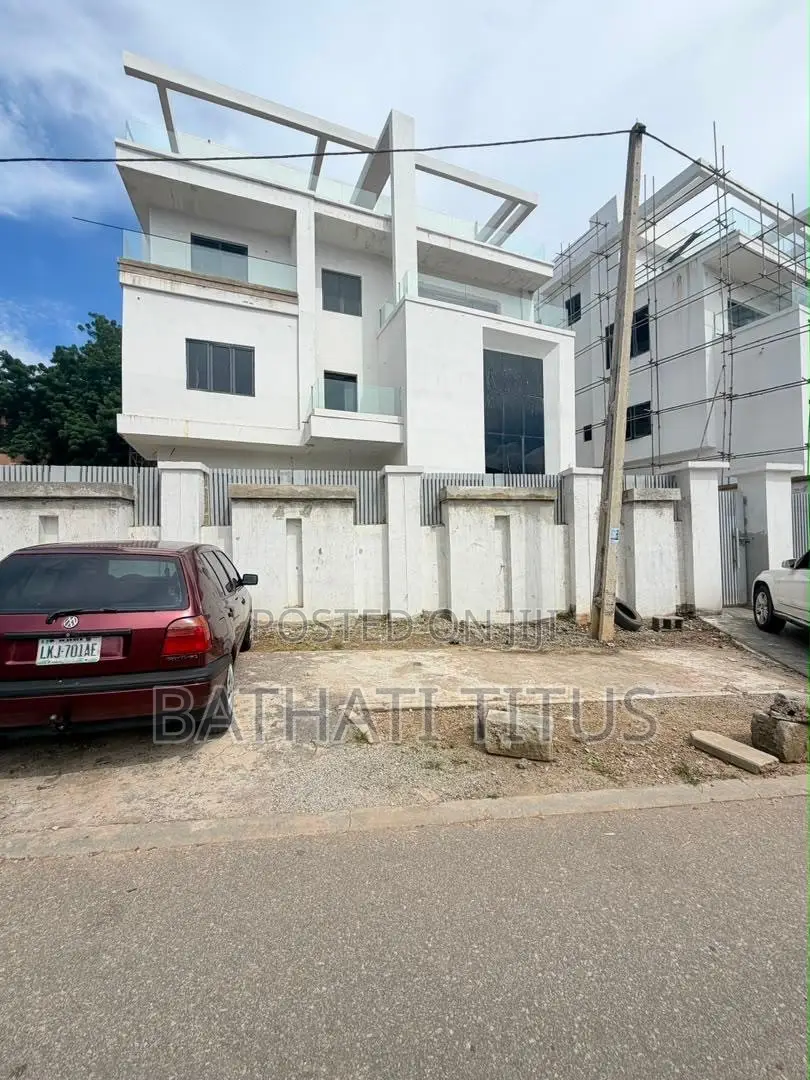 5bdrm Duplex in Asokoro for sale in Asokoro