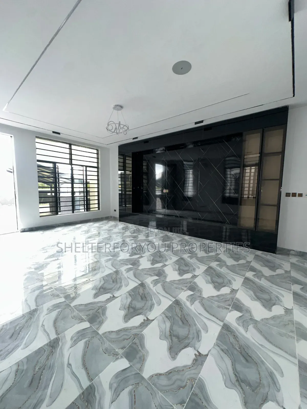 4bdrm Duplex in Lekki Expressway for sale in Lekki Expressway