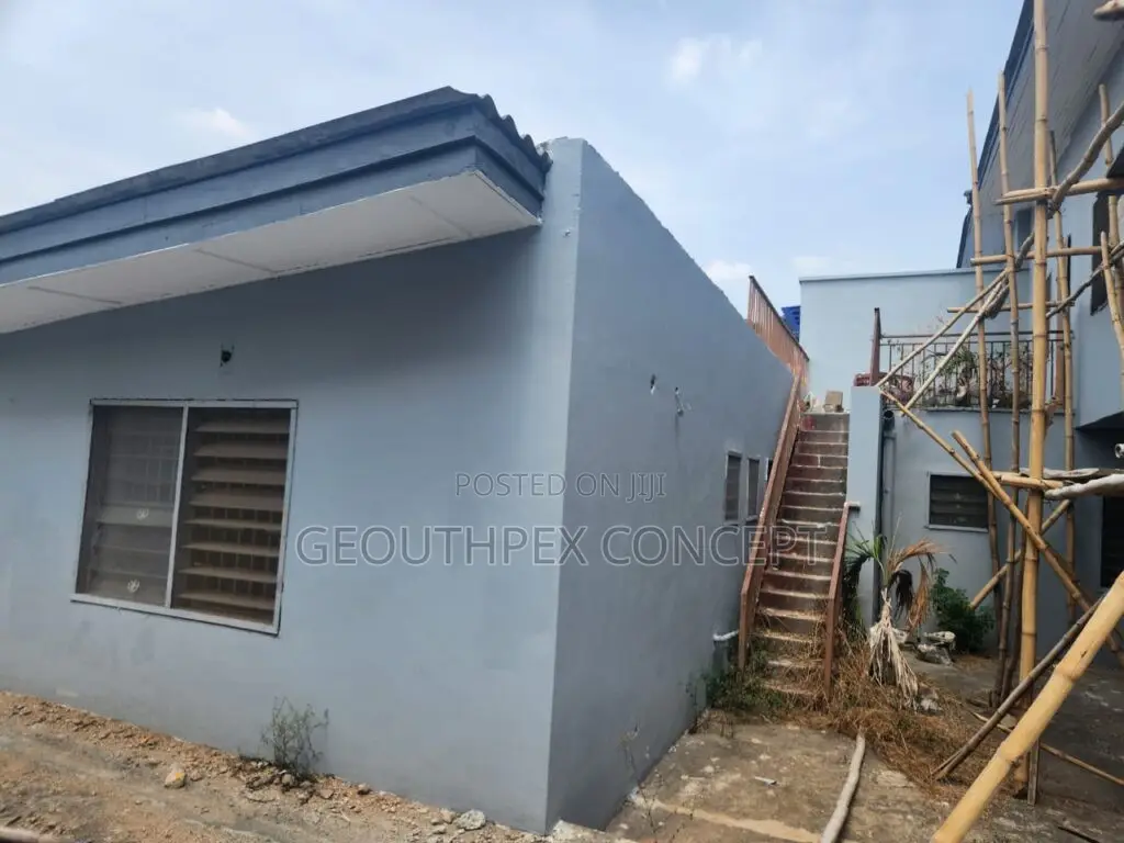 5bdrm Duplex in Ikolaba Gra, Bodija for sale in Bodija