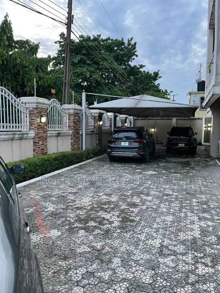 3bdrm Apartment in Onipanu for sale in Onipanu