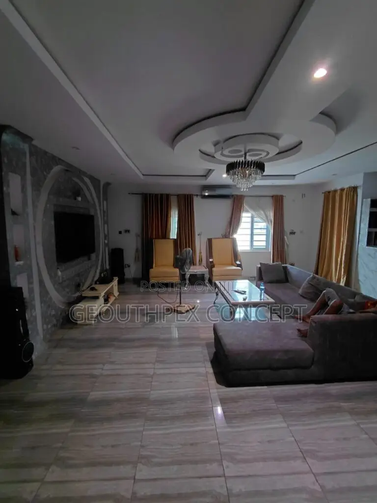 3bdrm Bungalow in Temidire Estate, Ologuneru for sale in Ologuneru