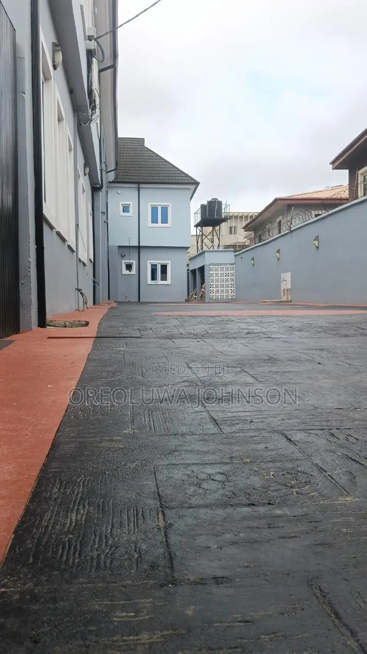 4bdrm Duplex in Unity Estate, Egbeda / Egbeda for sale in Egbeda / Egbeda