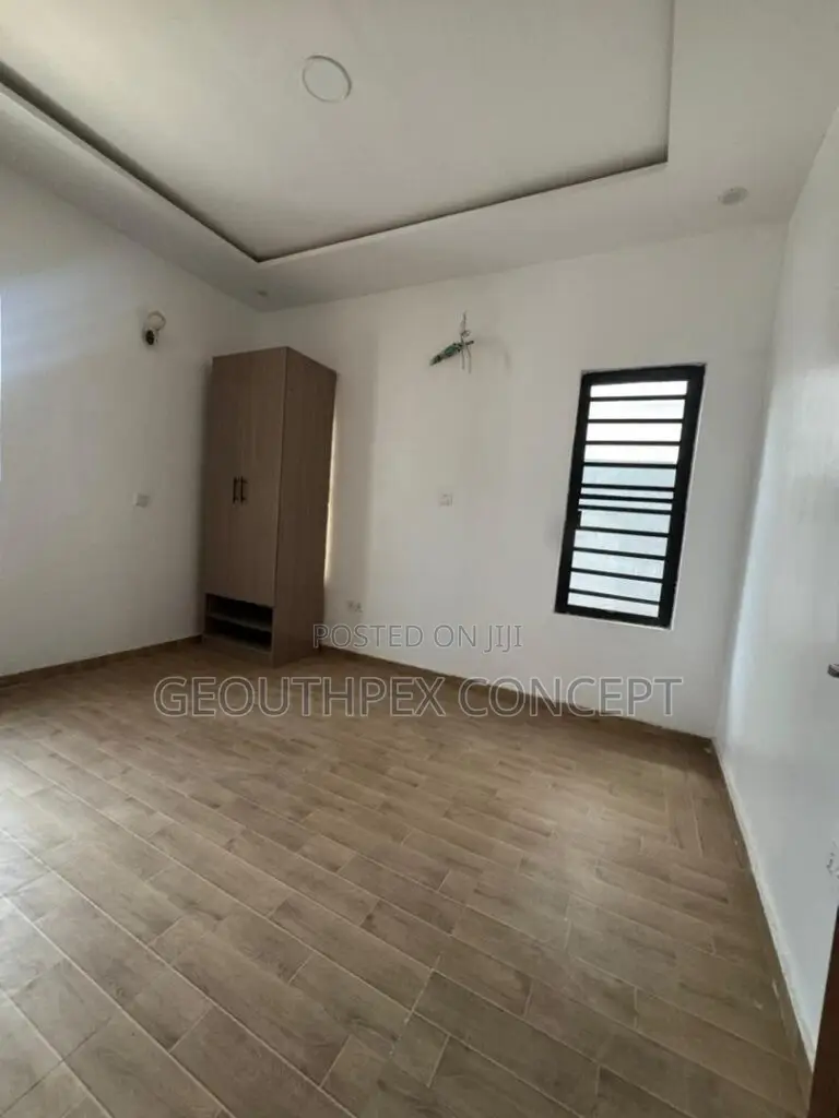 4bdrm Duplex in Ikolaba Estate, Agodi for sale in Agodi