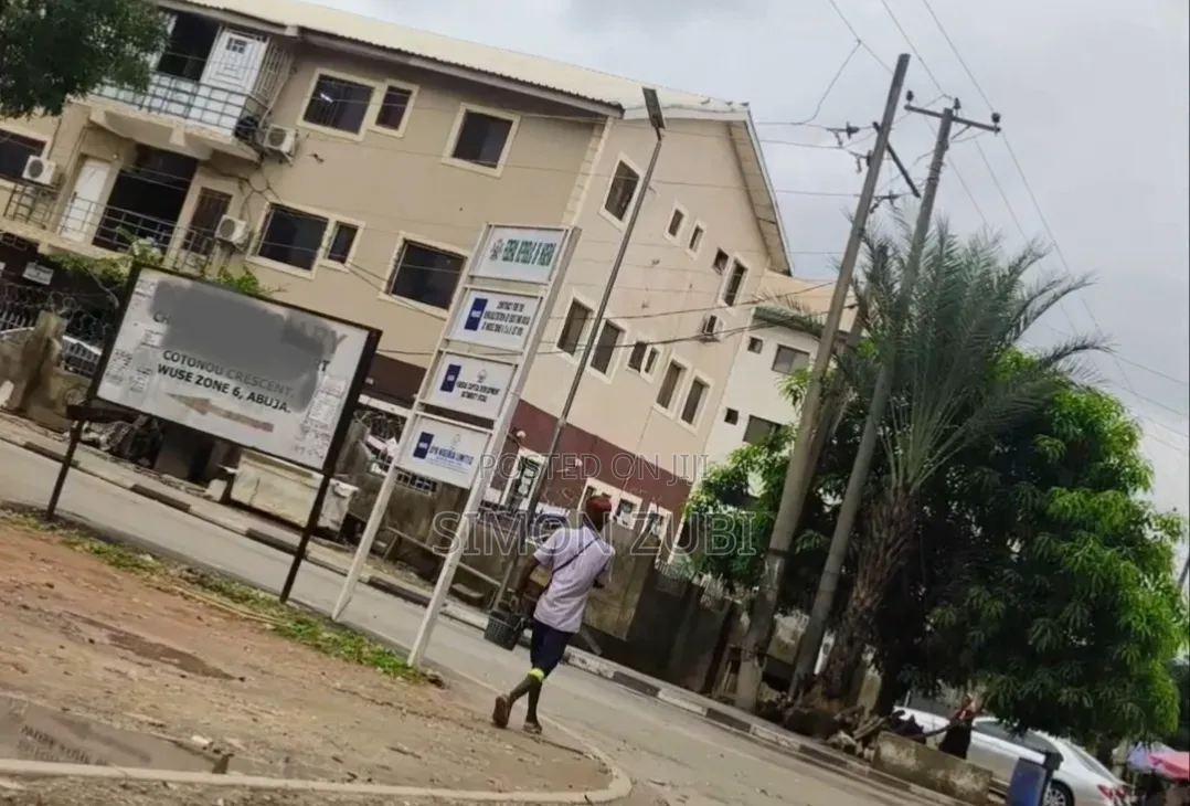 4bdrm Block of Flats in Wuse Zone 6 for sale in Zone 6 / Wuse