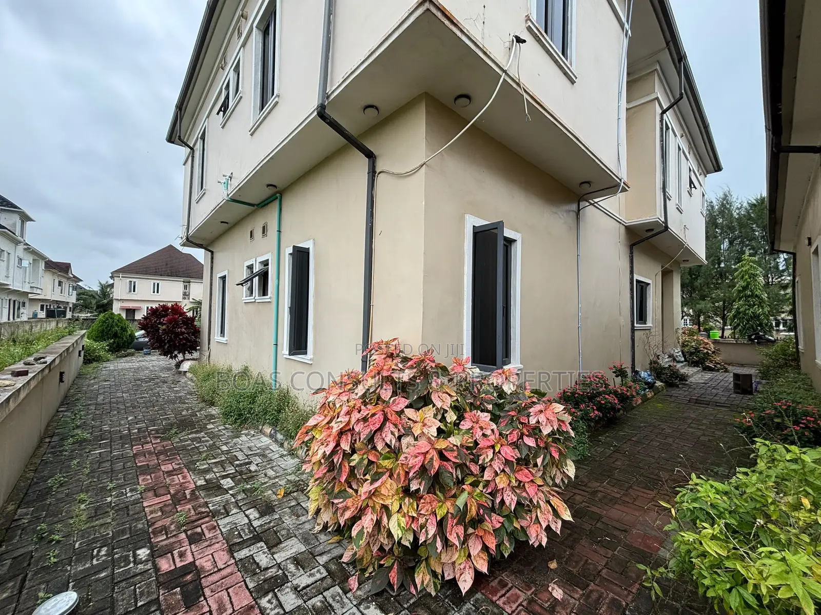 6bdrm Duplex in Emerald Estate, VGC / Ajah for rent in VGC / Ajah