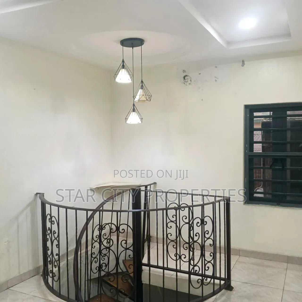 3bdrm Maisonette in Phase 1, Ogudu GRA for rent in Ogudu GRA