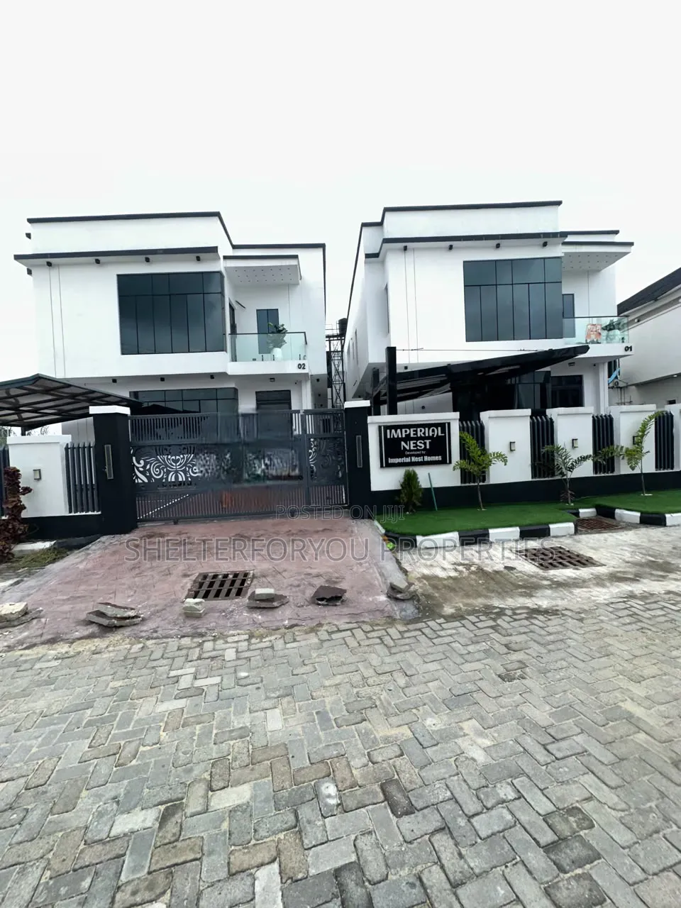 5bdrm Duplex in Lekki Expressway for sale in Lekki Expressway