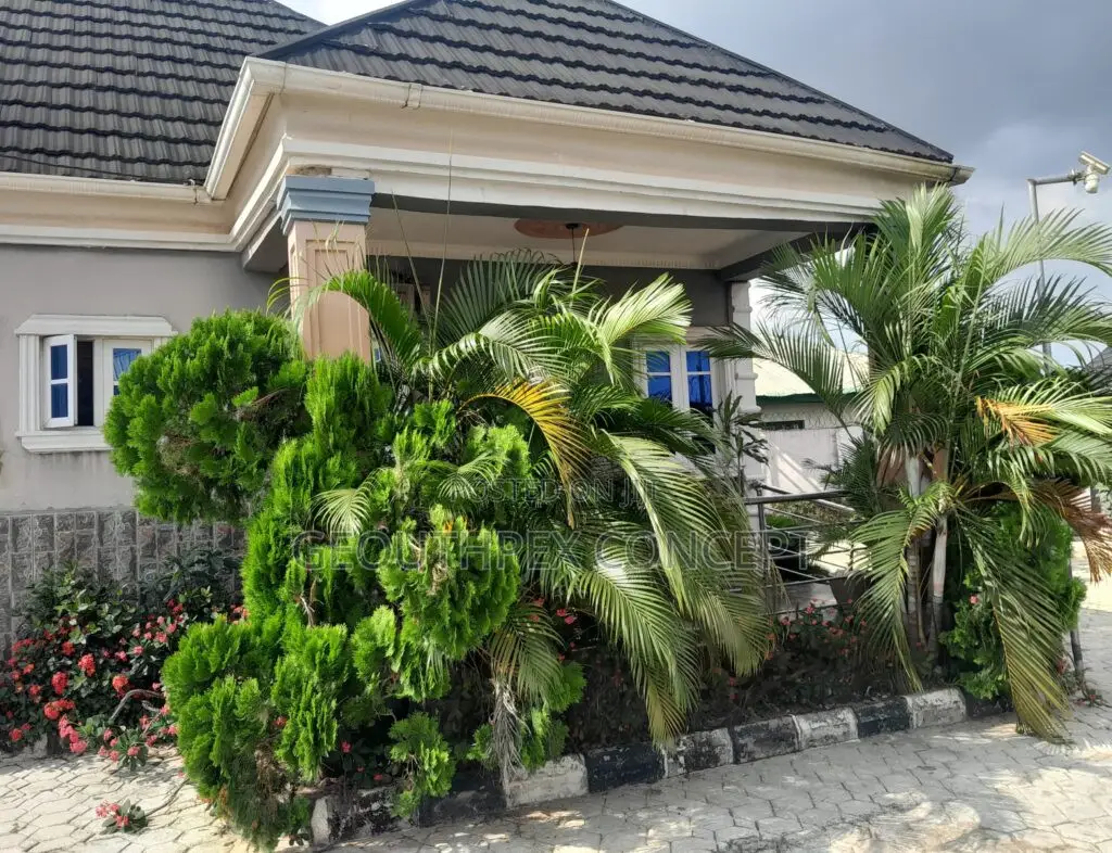 3bdrm Bungalow in Promiseland Estate, Akala Express for sale in Akala Express