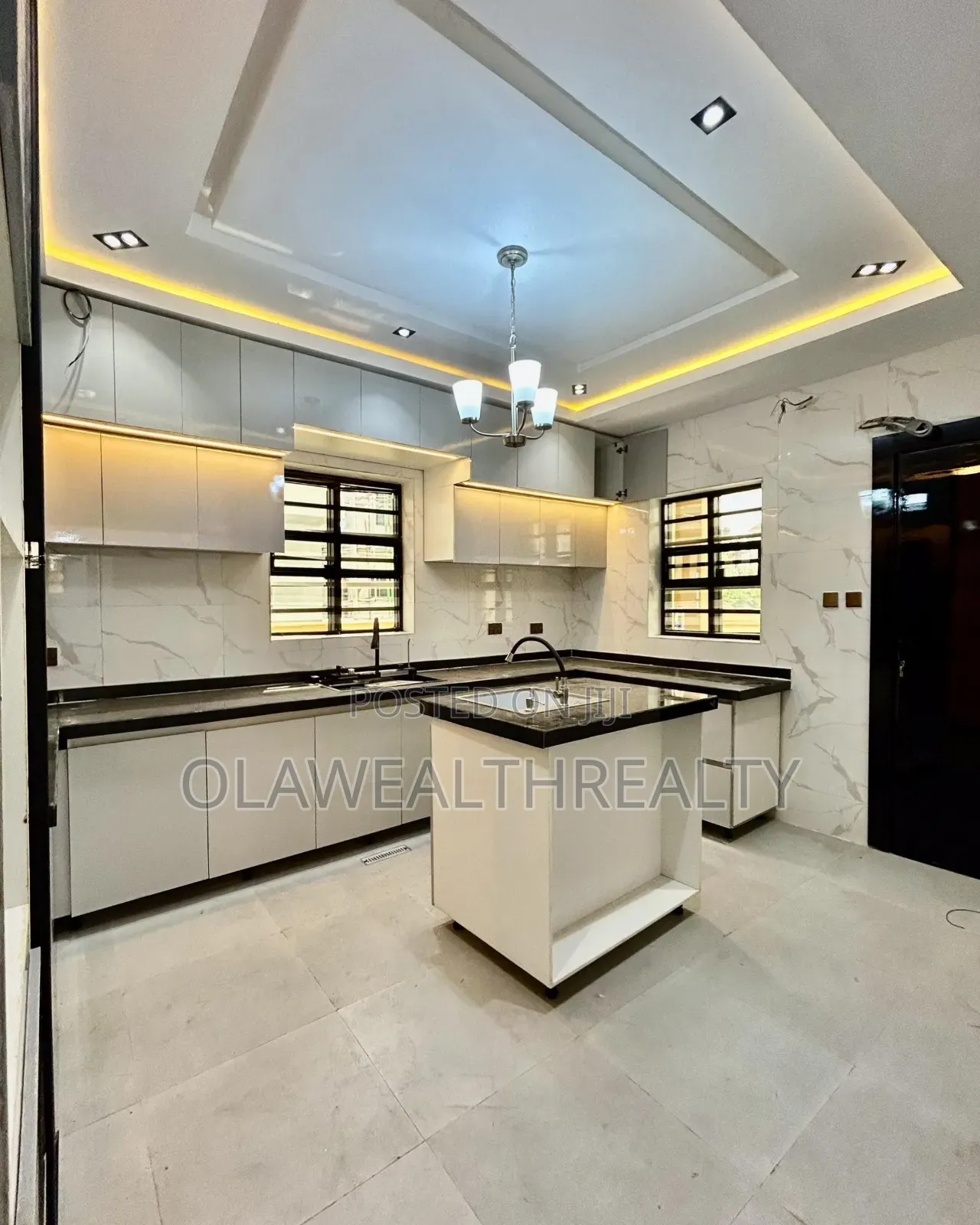 4bdrm Duplex in Carlton Gate Estate, Akobo for sale in Akobo