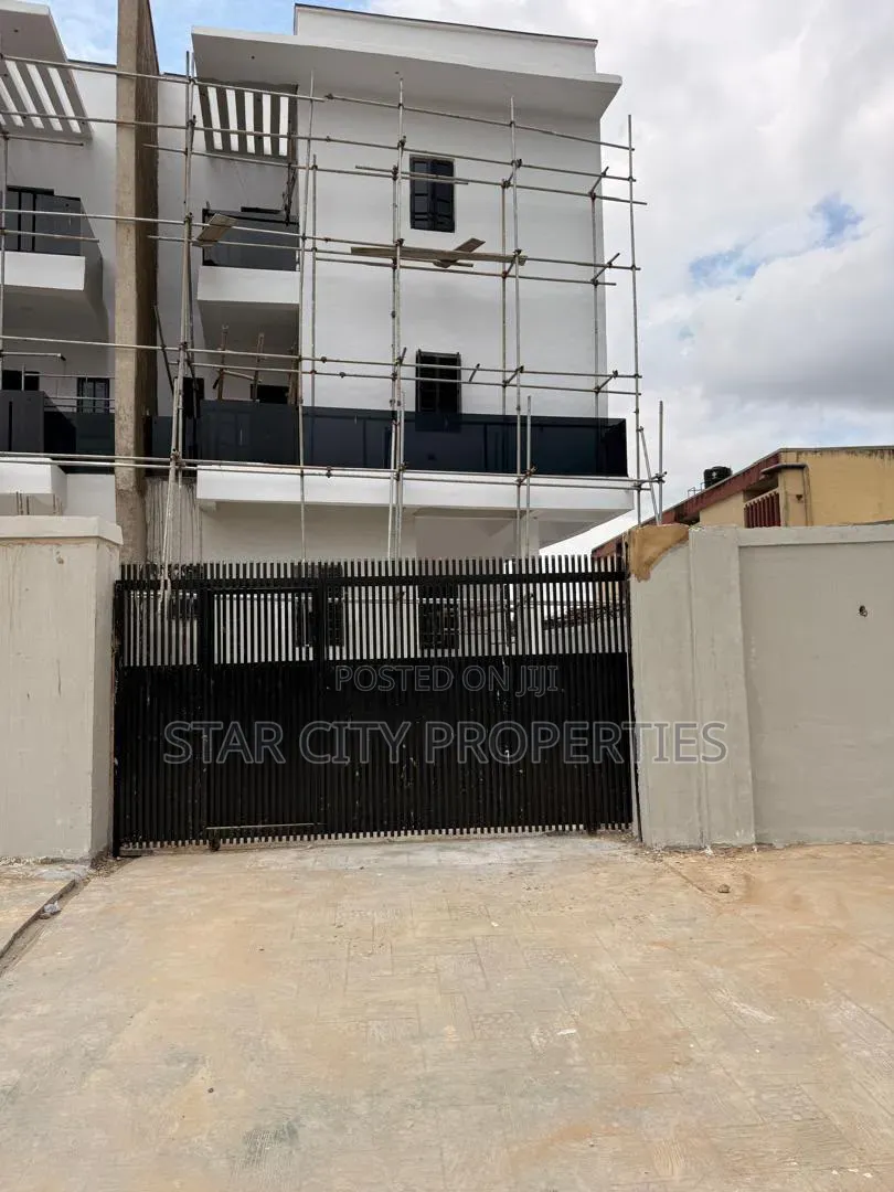 4bdrm Duplex in Pako, Ogudu GRA for sale in Ogudu GRA